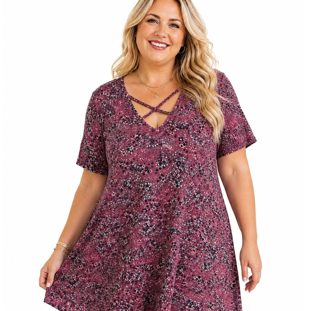 Avenue Floral Top Womens Size 14/16 Violet Purple V-Neck Criss Cross Relaxed